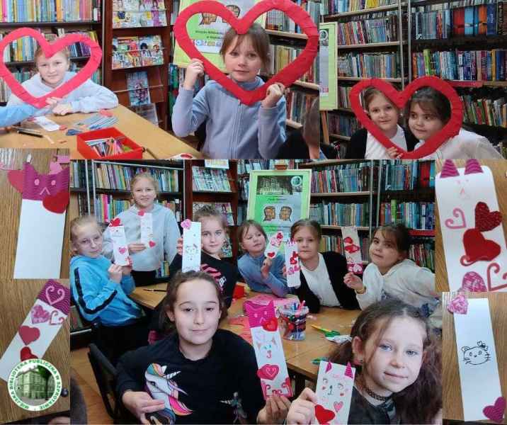 kolaż zdjęć dzieci w serduszkowych ramkach i wspólne zdjęcie dzieci prezentujących wykonane zakładki do książek, na dole logo biblioteki